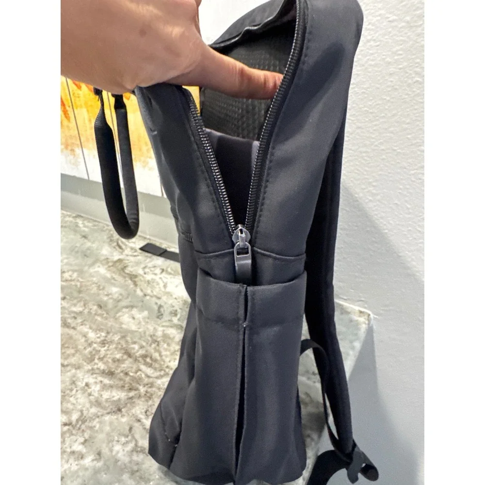 Open Story Commuter Backpack‎ Black Padded Laptop Pocket School Work Travel